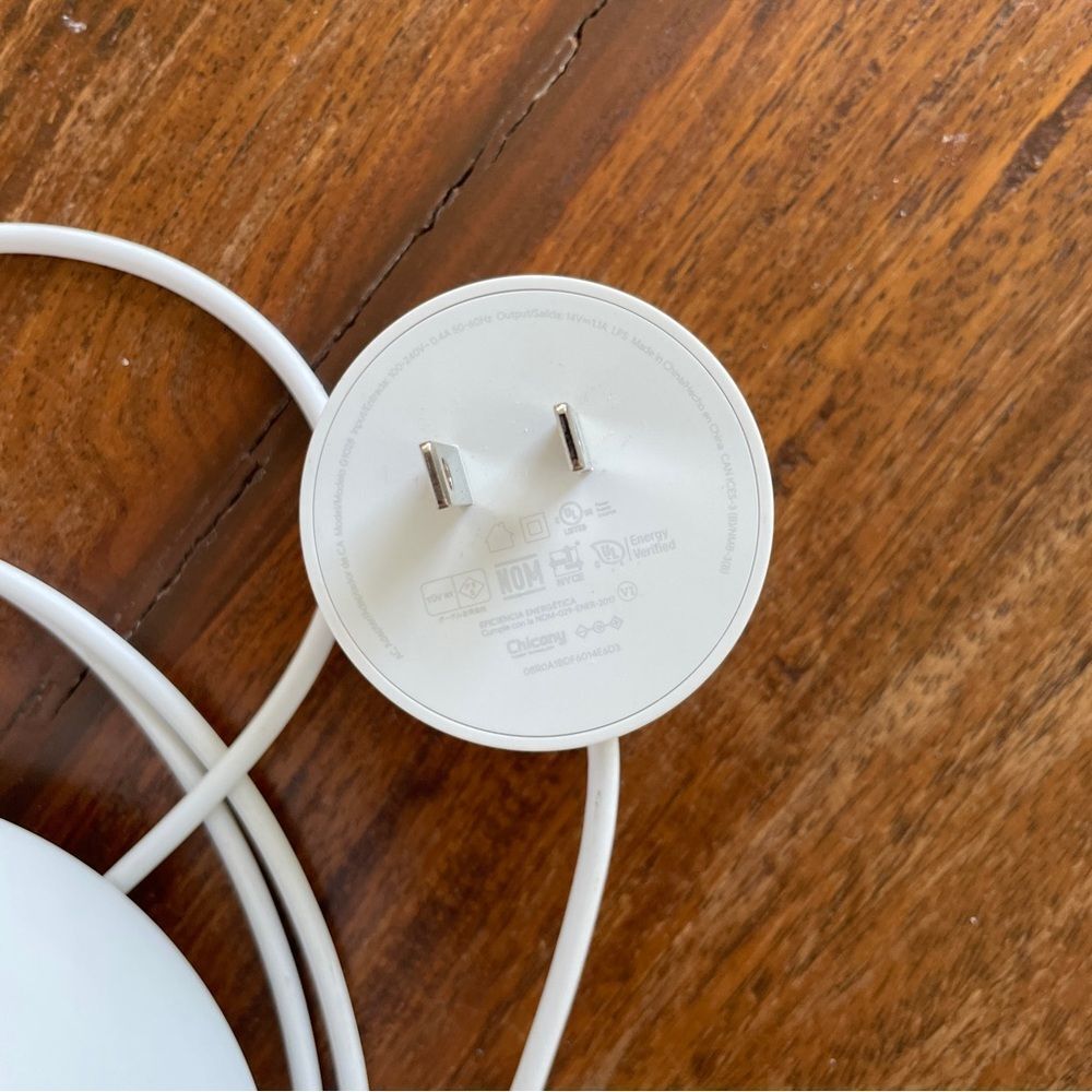 Google White Network Router with Network Cable - Picture 3 of 13